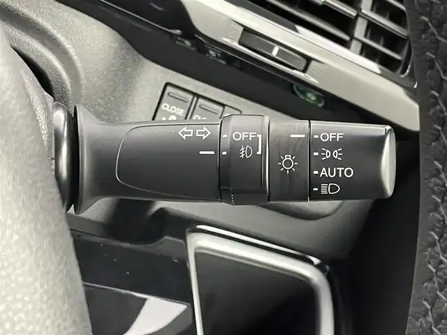 ホンダ ステップワゴン モデューロX ホンダセンシング 埼玉県 2019(平31)年 5.2万km プレミアムスパークルブラックパール 純正９インチナビ　バックカメラ　ＥＴＣ　ホンダセンシング　アダプティブクルーズコントロール　パドルシフト　両側パワースライドドア　純正アルミホイール　スマートキー　ＬＥＤヘッドライト　地デジフルセグ