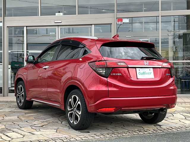 ホンダ ヴェゼル ハイブリッド Z ホンダセンシング 静岡県 2020(令2)年 3.9万km プレミアムクリスタルレッドM 純正ナビ/・CD/DVD/ipod/SD/USB/AUX/Bluetooth/・ラジオ/フルセグTV/主要装備/・シートヒーター　/・レーンキープアシスト　/・コーナーセンサー　/・ホールド　/・ヒーテッドドアミラー　/・ＥＴＣ　/・ステアリングリモコン　/・オートライト　/・パドルシフト　/・レーダークルーズコントロール　/・パドルシフト/・プッシュスタート/・スマートキー/・バックカメラ/・純正アルミホイール