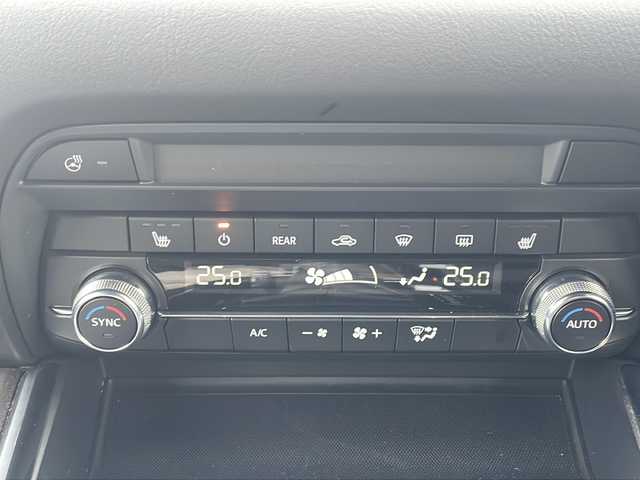 マツダ ＣＸ－８ 25T プロアクティブ 道北・旭川 2018(平30)年 6.4万km マシーングレープレミアムM /4WD//禁煙車//BOSEサウンド//純正SDナビ//CD/DVD/AUX/USB/BT/フルセグ//360°ビューカメラ//衝突軽減ブレーキ//レーンキープアシスト//レーダークルーズコントロール//アイドリングストップ//コーナーセンサー//ヘッドアップディスプレイ//ブラインドスポットモニタリング//運転席メモリ付きパワーシート//シートヒーター//ステアリングヒーター//オートハイビーム//オートライト//LEDヘッドライト//リアフォグ//ヘッドライトウォッシャー//ETC//ドライブレコーダー//パワーバックドア//オートリトラミラー//オートワイパー//フロントデアイサー//サンシェード//純正フロアマット