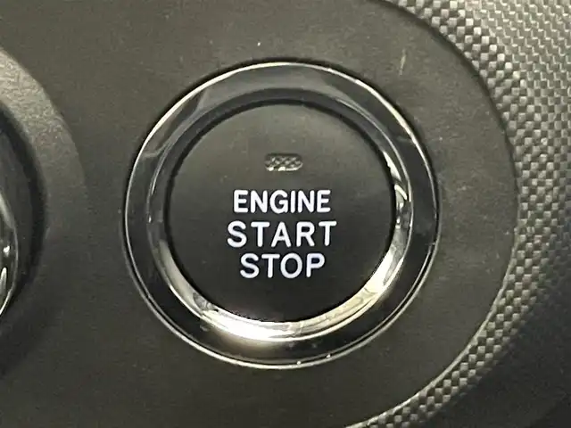 ダイハツ ロッキー プレミアム G 愛知県 2023(令5)年 2.7万km ナチュラルベージュマイカM シートヒーター　追従クルコン　禁煙　スマアシIII　衝突軽減　電動パーキング　オートホールド　ハーフレザー　コーナーセンサー　ＬＥＤオートライト　フォグランプ　純正フロアマット　ＵＳＢポート　フォグランプ