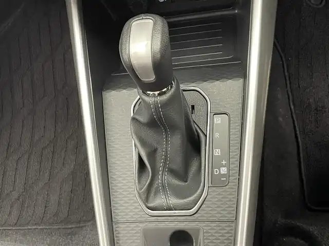 ダイハツ ロッキー プレミアム G 愛知県 2023(令5)年 2.7万km ナチュラルベージュマイカM シートヒーター　追従クルコン　禁煙　スマアシIII　衝突軽減　電動パーキング　オートホールド　ハーフレザー　コーナーセンサー　ＬＥＤオートライト　フォグランプ　純正フロアマット　ＵＳＢポート　フォグランプ