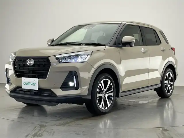 ダイハツ ロッキー プレミアム G 愛知県 2023(令5)年 2.7万km ナチュラルベージュマイカM シートヒーター　追従クルコン　禁煙　スマアシIII　衝突軽減　電動パーキング　オートホールド　ハーフレザー　コーナーセンサー　ＬＥＤオートライト　フォグランプ　純正フロアマット　ＵＳＢポート　フォグランプ