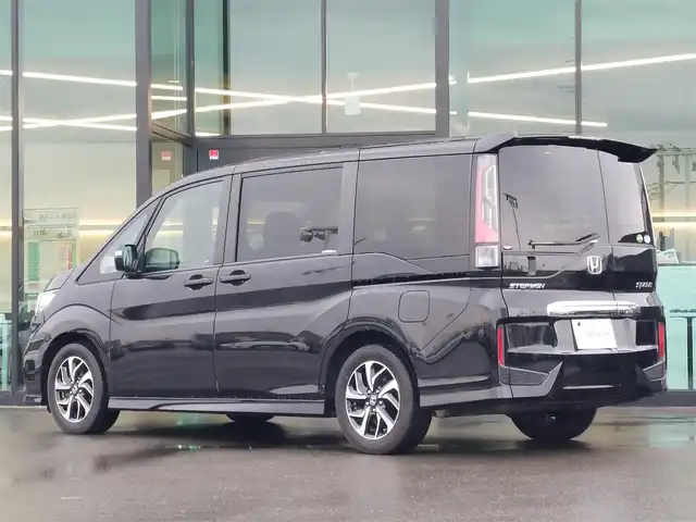 ホンダ ステップワゴン スパーダ ホンダセンシング 東京都 2020(令2)年 3.3万km プレミアムスパークルブラックパール 純正9インチナビ/フルセグ/バックカメラ/ビルトインETC/ドライブレコーダー/両側パワースライドドア/パドルシフト/アイドリングストップ/ホンダセンシング/衝突軽減ブレーキ/レーンキープアシスト/レーダークルーズコントロール/スマートキー/LEDヘッドライト