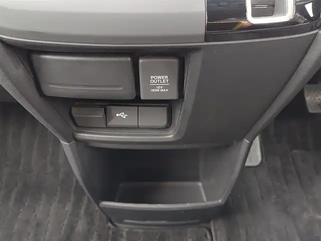 ホンダ ステップワゴン スパーダ ホンダセンシング 東京都 2020(令2)年 3.3万km プレミアムスパークルブラックパール 純正9インチナビ/フルセグ/バックカメラ/ビルトインETC/ドライブレコーダー/両側パワースライドドア/パドルシフト/アイドリングストップ/ホンダセンシング/衝突軽減ブレーキ/レーンキープアシスト/レーダークルーズコントロール/スマートキー/LEDヘッドライト