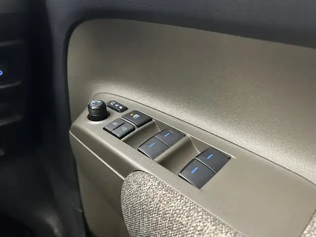 トヨタ シエンタ Z 千葉県 2022(令4)年 2.5万km グレイッシュブルー 禁煙車/トヨタセーフティセンス/・プリクラッシュセーフティ/・レーンディパーチャーアラート/・レーダークルーズコントロール/・オートマチックハイビーム/・プロアクティブドライビングアシスト/・緊急時操舵支援/両側パワースライドドア/純正10.5インチディスプレイオーディオ/Bluetooth/フルセグTV/アラウンドビューモニター/レーダークルーズコントロール/LEDオートライト/純正フロアマット/オートエアコン/USBポート/プッシュスタート/スマートキー/ドアバイザー