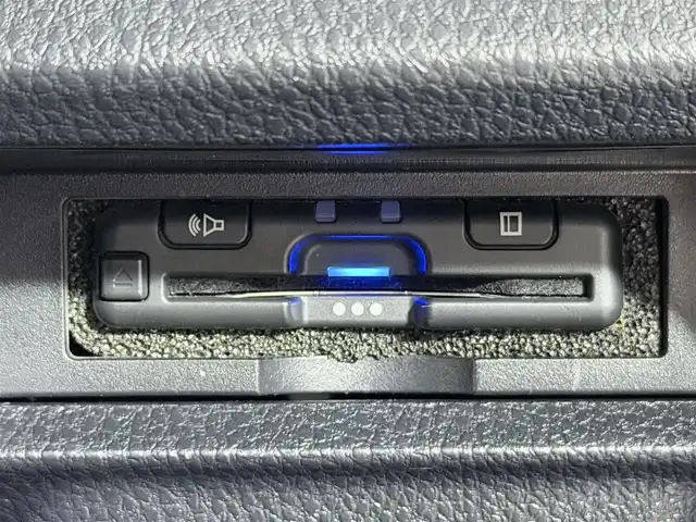 トヨタ ヴォクシー ZS 煌Ⅲ 大阪府 2020(令2)年 3万km ブラック KENWOOD9incナビTV バックカメラ ALPINE後席モニター ハーフレザー クルーズコントロール 衝突軽減ブレーキ レーンアシスト オートハイビーム スマートキー プッシュスタート 前後ドライブレコーダー ETC