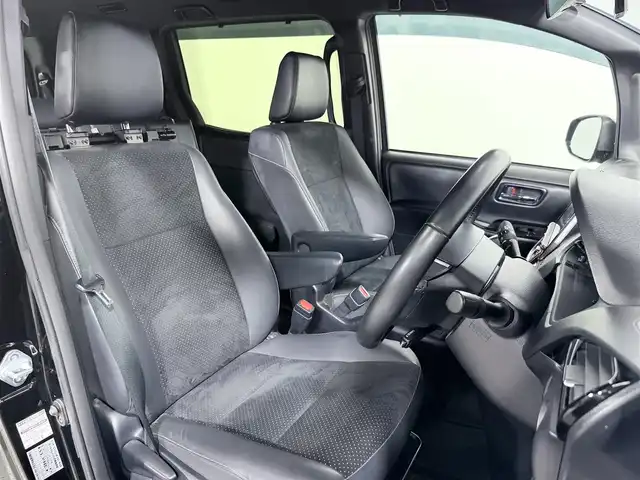 トヨタ ヴォクシー ZS 煌Ⅲ 大阪府 2020(令2)年 3万km ブラック KENWOOD9incナビTV バックカメラ ALPINE後席モニター ハーフレザー クルーズコントロール 衝突軽減ブレーキ レーンアシスト オートハイビーム スマートキー プッシュスタート 前後ドライブレコーダー ETC