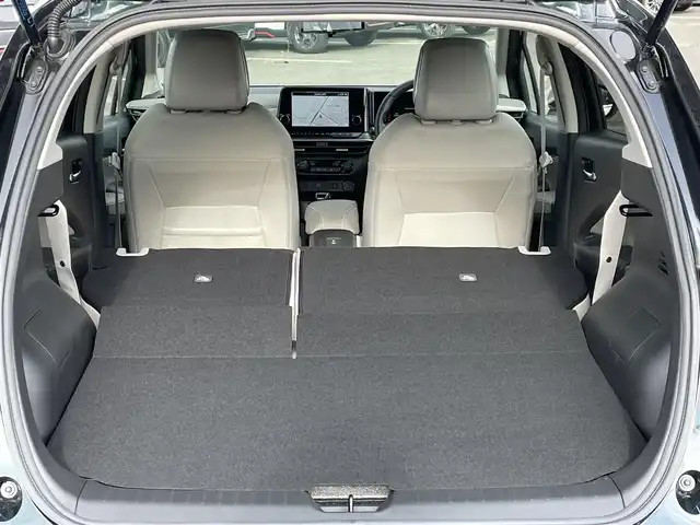 日産 オーラ G FOUR レザーエディション 道央・札幌 2024(令6)年 0.2万km パープル ４WD/寒冷地仕様/BOSEサウンドシステム/純正メーカーナビ/AM/FM/USB/BT/プロパイロット/エマージェンシーブレーキ/横滑り防止装置/レーダークルーズコントロール/レーンキープアシスト/クリアランスソナー/アラウンドビューモニター/ビルトインETC2.0/デジタルインナーミラー/EVMODE/D-MODE/D席パワーシート/前席シートヒーター/レザーシート/革巻きステアリング/ステアリングリモコン/ハンドルヒーター/電動パーキング/オートブレーキホールド/置くだけ充電/プッシュスタート/スマートキー/LEDヘッドライト/オートライト/オートハイビーム/フォグランプ/電動格納ミラー/ウィンカーミラー/純正フロアマット