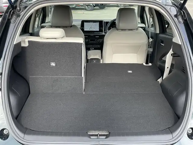 日産 オーラ G FOUR レザーエディション 道央・札幌 2024(令6)年 0.2万km パープル ４WD/寒冷地仕様/BOSEサウンドシステム/純正メーカーナビ/AM/FM/USB/BT/プロパイロット/エマージェンシーブレーキ/横滑り防止装置/レーダークルーズコントロール/レーンキープアシスト/クリアランスソナー/アラウンドビューモニター/ビルトインETC2.0/デジタルインナーミラー/EVMODE/D-MODE/D席パワーシート/前席シートヒーター/レザーシート/革巻きステアリング/ステアリングリモコン/ハンドルヒーター/電動パーキング/オートブレーキホールド/置くだけ充電/プッシュスタート/スマートキー/LEDヘッドライト/オートライト/オートハイビーム/フォグランプ/電動格納ミラー/ウィンカーミラー/純正フロアマット