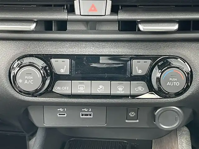 日産 オーラ G FOUR レザーエディション 道央・札幌 2024(令6)年 0.2万km パープル ４WD/寒冷地仕様/BOSEサウンドシステム/純正メーカーナビ/AM/FM/USB/BT/プロパイロット/エマージェンシーブレーキ/横滑り防止装置/レーダークルーズコントロール/レーンキープアシスト/クリアランスソナー/アラウンドビューモニター/ビルトインETC2.0/デジタルインナーミラー/EVMODE/D-MODE/D席パワーシート/前席シートヒーター/レザーシート/革巻きステアリング/ステアリングリモコン/ハンドルヒーター/電動パーキング/オートブレーキホールド/置くだけ充電/プッシュスタート/スマートキー/LEDヘッドライト/オートライト/オートハイビーム/フォグランプ/電動格納ミラー/ウィンカーミラー/純正フロアマット