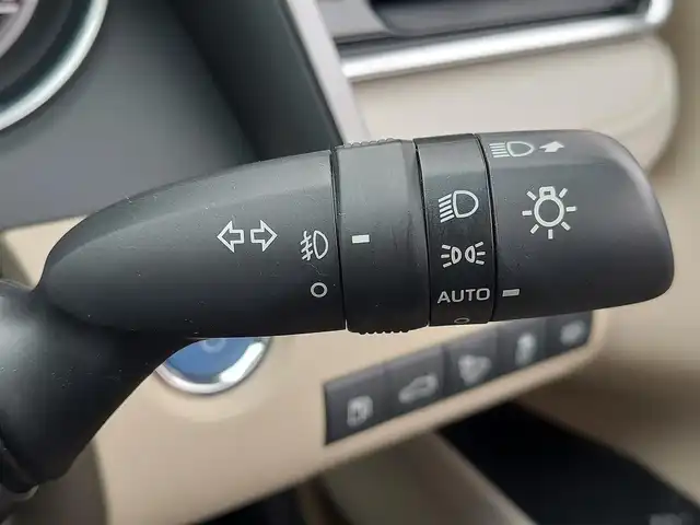 トヨタ カムリ G レザーパッケージ 東京都 2018(平30)年 2.3万km エモーショナルレッド 純正ナビ/【AM/FM/DISC/SD/USB/BT/AUX/TV】/モデリスタエアロ/バックカメラ/ETC2.0/パノラマムーンルーフ/ドライブレコーダー/レザーシート/シートヒーター/パワーシート(D/N席)/コーナーセンサー/レーダークルーズコントロール/BSM/バックソナー/LEDヘッドライト/フォグランプ/USBポート/ステアリングスイッチ/純正フロアマット/純正18インチAW/プッシュスタート/スマートキー