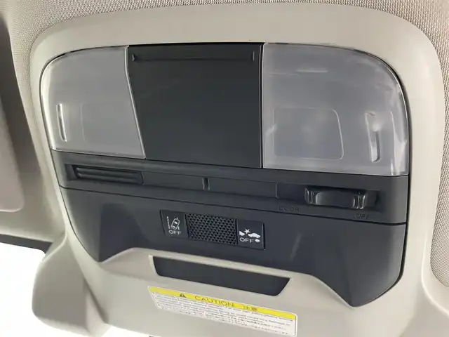 スバル ＸＶ ハイブリッド アドバンス 富山県 2018(平30)年 6万km クリスタルホワイトP 純正ナビ（AM/FM/DVD/BT/フルセグ）/バック/サイドカメラ/ドライブレコーダー/ETC/ハーフレザーシート/D/N席パワーシート/ブラインドスポットモニター/衝突被害軽減システム/レーダークルーズコントロール/レーンキープアシスト/コーナーセンサー/横滑り防止装置/純正アルミホイール/純正フロアマット/オートLEDライト/フォグライト/オートホールド付電子パーキング/INNOルーフボックス/革巻きステアリング/ステアリングスイッチ/パドルシフト/スマートキー/スペアキー