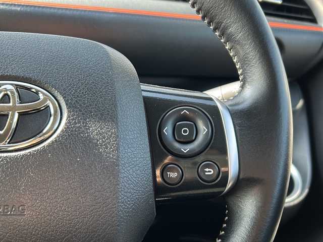 トヨタ シエンタ ファンベースG 愛媛県 2019(令1)年 1.8万km シルバーM 純正ナビ/両側パワースライドドア/フルセグTV/バックカメラ/衝突軽減システム/オートマチックハイビーム/レーンキープアシスト/アイドリングストップ/コーナーセンサー前後/横滑り防止装置/スペアキー/ウォークスルー/純正フロアマット