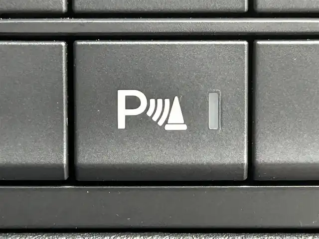 マツダ アクセラ スポーツ XD Lパッケージ 道央・札幌 2017(平29)年 5.2万km ソウルレッドプレミアムメタリック ・サンルーフ/・純正SDナビゲーション/　CD/DVD/BT/フルセグ/SD/AUX/USB/・ＢＯＳＥサウンド/・社外全方位ドライブレコーダー（HDR360GW）/・スマート・ブレーキ・サポート/スマート・シティ・ブレーキ・サポート/・ブラインドスポットモニター/・ロードサインアシスト/・ドライバーアテンションアラート/・車間認知支援システム/・レーダークルーズコントロール/・横滑り防止装置/・４WD/・前後コーナーセンサー/・レーンキープアシスト/・運転席パワーシート/・前席シートヒーター/・ステアリングヒーター/・オートライト/・オートマチックハイビーム/・LEDヘッドライト/・純正フロアマット/・パドルシフト/・スマートキー/・プッシュスタート/・スペアキー1本/・純正AW18インチ/・取説付き