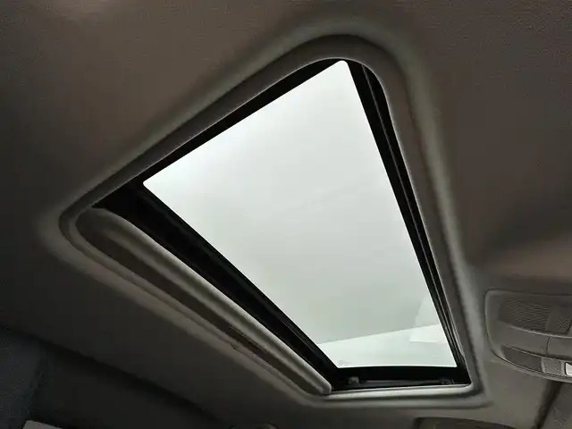 マツダ アクセラ スポーツ XD Lパッケージ 道央・札幌 2017(平29)年 5.2万km ソウルレッドプレミアムメタリック ・サンルーフ/・純正SDナビゲーション/　CD/DVD/BT/フルセグ/SD/AUX/USB/・ＢＯＳＥサウンド/・社外全方位ドライブレコーダー（HDR360GW）/・スマート・ブレーキ・サポート/スマート・シティ・ブレーキ・サポート/・ブラインドスポットモニター/・ロードサインアシスト/・ドライバーアテンションアラート/・車間認知支援システム/・レーダークルーズコントロール/・横滑り防止装置/・４WD/・前後コーナーセンサー/・レーンキープアシスト/・運転席パワーシート/・前席シートヒーター/・ステアリングヒーター/・オートライト/・オートマチックハイビーム/・LEDヘッドライト/・純正フロアマット/・パドルシフト/・スマートキー/・プッシュスタート/・スペアキー1本/・純正AW18インチ/・取説付き