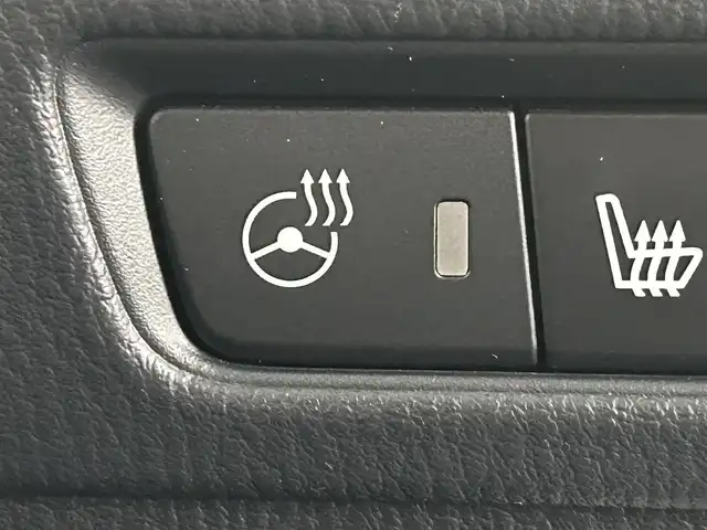 マツダ アクセラ スポーツ XD Lパッケージ 道央・札幌 2017(平29)年 5.2万km ソウルレッドプレミアムメタリック ・サンルーフ/・純正SDナビゲーション/　CD/DVD/BT/フルセグ/SD/AUX/USB/・ＢＯＳＥサウンド/・社外全方位ドライブレコーダー（HDR360GW）/・スマート・ブレーキ・サポート/スマート・シティ・ブレーキ・サポート/・ブラインドスポットモニター/・ロードサインアシスト/・ドライバーアテンションアラート/・車間認知支援システム/・レーダークルーズコントロール/・横滑り防止装置/・４WD/・前後コーナーセンサー/・レーンキープアシスト/・運転席パワーシート/・前席シートヒーター/・ステアリングヒーター/・オートライト/・オートマチックハイビーム/・LEDヘッドライト/・純正フロアマット/・パドルシフト/・スマートキー/・プッシュスタート/・スペアキー1本/・純正AW18インチ/・取説付き