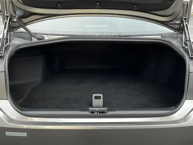 トヨタ クラウン ハイブリッド RS Four リミテッドⅡ 道央・札幌 2022(令4)年 6.2万km グレー ４WD/寒冷地仕様/純正メモリーナビ/AM/FM/BT/CD/フルセグ/トヨタセーフティセンス/衝突被害軽減ブレーキ/横滑り防止装置/レーダークルーズコントロール/レーンキープアシスト/クリアランスソナー/ブラインドスポットモニター/バックカメラ/サイドカメラ/フロントカメラ/アラウンドビューモニター/ビルトインETC/ドライブレコーダー/アイドリングストップ/ワイパーデアイサー/DRIVEMODE/SNOWMODE/EVMODE/前席パワーシート/前席シートヒーター/前席エアシート/レザーシート/革巻きステアリング/ステアリングリモコン/ハンドルヒーター/AC100V/電動パーキング/ブレーキホールド/自動防眩ミラー/MTモード付AT/プッシュスタート/スマートキー/LEDヘッドライト/オートライト/オートマチックハイビーム/フォグランプ/電動格納ミラー/ヒーテッドドアミラー/ウィンカーミラー/純正フロアマット/ドアバイザー/スペアキー/エンジンスターター