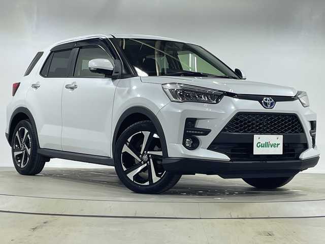 トヨタ ライズ Z 神奈川県 2022(令4)年 6万km シャイニングホワイトパール 純正9インチナビ/(Bluetooth/DVD/CD/AM/FM)/ブラインドスポットモニター/衝突被害軽減システム/車線逸脱警報/バックカメラ/アダプティブクルーズコントロール/横滑り防止装置/ETC/アイドリングストップ/LEDヘッドライト/フォグランプ/オートライト/ウィンカーミラー/電動格納ミラー/純正17インチAW/シートヒーター/AC100V/プッシュスタート/スマートキー/フロアマット/スペアキー/取扱説明書/保証書