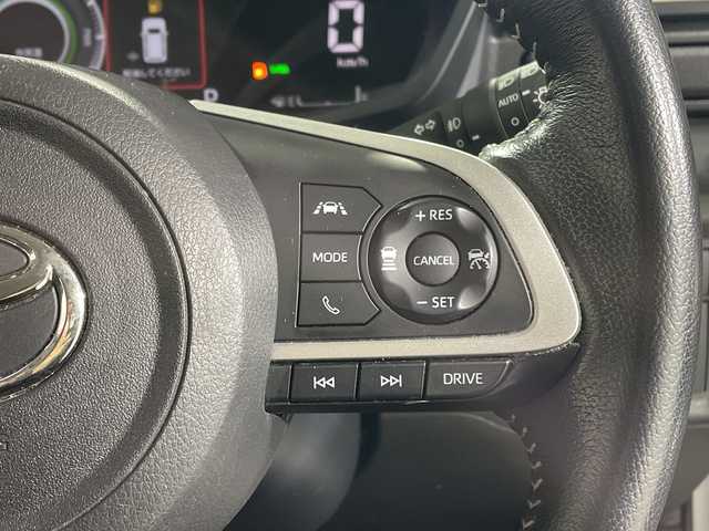 トヨタ ライズ Z 神奈川県 2022(令4)年 6万km シャイニングホワイトパール 純正9インチナビ/(Bluetooth/DVD/CD/AM/FM)/ブラインドスポットモニター/衝突被害軽減システム/車線逸脱警報/バックカメラ/アダプティブクルーズコントロール/横滑り防止装置/ETC/アイドリングストップ/LEDヘッドライト/フォグランプ/オートライト/ウィンカーミラー/電動格納ミラー/純正17インチAW/シートヒーター/AC100V/プッシュスタート/スマートキー/フロアマット/スペアキー/取扱説明書/保証書