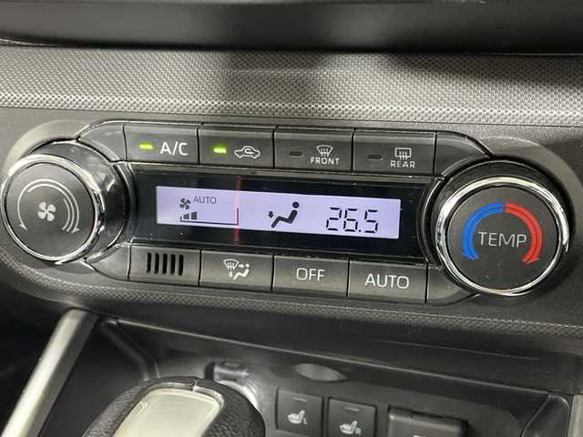 トヨタ ライズ Z 神奈川県 2022(令4)年 6万km シャイニングホワイトパール 純正9インチナビ/(Bluetooth/DVD/CD/AM/FM)/ブラインドスポットモニター/衝突被害軽減システム/車線逸脱警報/バックカメラ/アダプティブクルーズコントロール/横滑り防止装置/ETC/アイドリングストップ/LEDヘッドライト/フォグランプ/オートライト/ウィンカーミラー/電動格納ミラー/純正17インチAW/シートヒーター/AC100V/プッシュスタート/スマートキー/フロアマット/スペアキー/取扱説明書/保証書