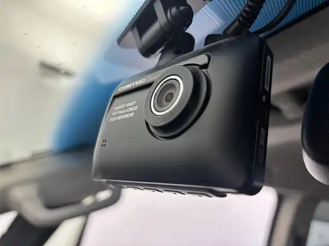 三菱 デリカＤ：５ P 富山県 2019(平31)年 5.9万km ウォームホワイトパール 純正10.1インチナビ/フルセグTV/Bluetooth/DVD/全周囲カメラ/ETC/両側電動スライドドア/パドルシフト/レーダークルーズコントロール/パワーシート/シートヒーター/パワーバックドア/純正フロアマット/純正ドアバイザー/BSM/衝突被害軽減ブレーキ/レーンキープアシスト/LEDオートライト/前後ドライブレコーダー/プッシュスタート/スマートキー/スペアキー/純正18インチアルミ