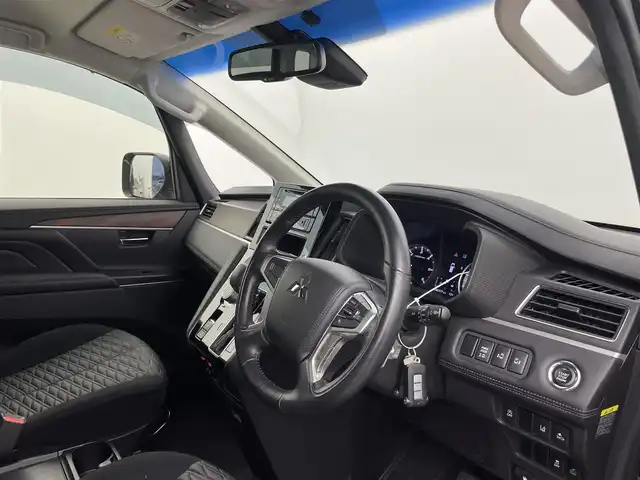 三菱 デリカＤ：５ G 富山県 2019(令1)年 4.1万km ダイヤモンドブラックマイカ 4WD/社外オーディオ（カロツェリアFH-4400）/　　　－－CD、bluetooth/全周囲カメラ/ETC/純正１８インチAW/両側パワースライドドア/ACC/衝突軽減/レーンキープ/スマートキー/プッシュスタート/オートライト/LEDヘッドライト/フォグ/純正バイザー/パドルシフト/オートホールド/スペアキー