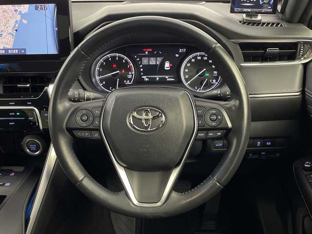 トヨタ ハリアー Z レザーパッケージ 鹿児島県 2020(令2)年 3.6万km ブラック 純正12.3型ナビ/（AM/FM/Bluetooth/フルセグ）/調光パノラマルーフ/JBLプレミアムサウンドシステム/セーフティセンス/・プリクラッシュセーフティ/・レーントレーシングアシスト/・レーダークルーズコントロール/・アダプティブハイビームシステム/・ロードサインアシスト/ブラインドスポットモニター/パーキングサポートブレーキ/デジタルインナーミラー/ヘッドアップディスプレイ/ハンズフリーパワーバックドア/レザーシート/前席パワーシート（運転席メモリー機能付）/シートヒーター／ベンチレーション/ドライブレコーダー/革巻きステアリング/ステアリングヒーター/スマートキー/電動パーキングブレーキ/ブレーキホールド/LEDヘッドランプ/フォグランプ/オートライト/電動格納ミラー/純正19インチAW/純正フロアマット/W/サイド/カーテンエアバッグ