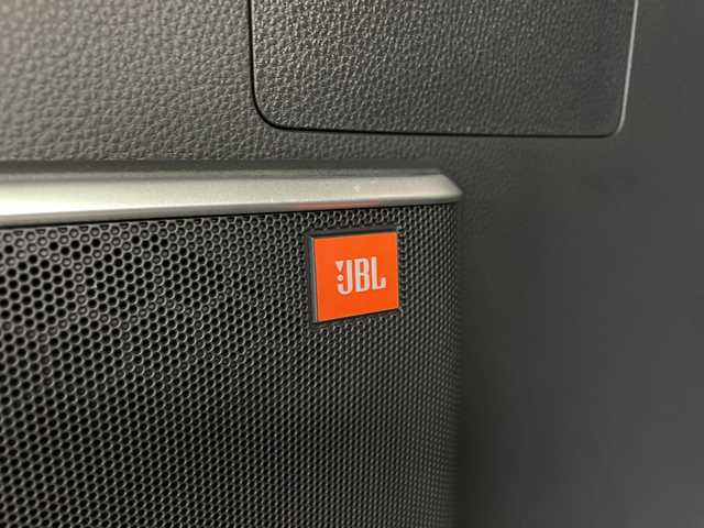 トヨタ ハリアー Z レザーパッケージ 鹿児島県 2020(令2)年 3.6万km ブラック 純正12.3型ナビ/（AM/FM/Bluetooth/フルセグ）/調光パノラマルーフ/JBLプレミアムサウンドシステム/セーフティセンス/・プリクラッシュセーフティ/・レーントレーシングアシスト/・レーダークルーズコントロール/・アダプティブハイビームシステム/・ロードサインアシスト/ブラインドスポットモニター/パーキングサポートブレーキ/デジタルインナーミラー/ヘッドアップディスプレイ/ハンズフリーパワーバックドア/レザーシート/前席パワーシート（運転席メモリー機能付）/シートヒーター／ベンチレーション/ドライブレコーダー/革巻きステアリング/ステアリングヒーター/スマートキー/電動パーキングブレーキ/ブレーキホールド/LEDヘッドランプ/フォグランプ/オートライト/電動格納ミラー/純正19インチAW/純正フロアマット/W/サイド/カーテンエアバッグ