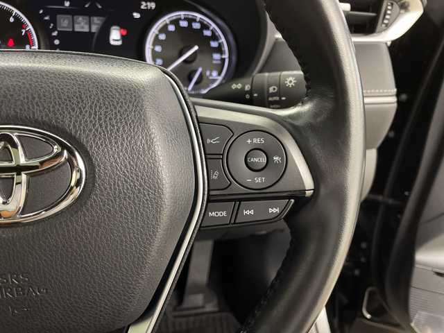 トヨタ ハリアー Z レザーパッケージ 鹿児島県 2020(令2)年 3.6万km ブラック 純正12.3型ナビ/（AM/FM/Bluetooth/フルセグ）/調光パノラマルーフ/JBLプレミアムサウンドシステム/セーフティセンス/・プリクラッシュセーフティ/・レーントレーシングアシスト/・レーダークルーズコントロール/・アダプティブハイビームシステム/・ロードサインアシスト/ブラインドスポットモニター/パーキングサポートブレーキ/デジタルインナーミラー/ヘッドアップディスプレイ/ハンズフリーパワーバックドア/レザーシート/前席パワーシート（運転席メモリー機能付）/シートヒーター／ベンチレーション/ドライブレコーダー/革巻きステアリング/ステアリングヒーター/スマートキー/電動パーキングブレーキ/ブレーキホールド/LEDヘッドランプ/フォグランプ/オートライト/電動格納ミラー/純正19インチAW/純正フロアマット/W/サイド/カーテンエアバッグ