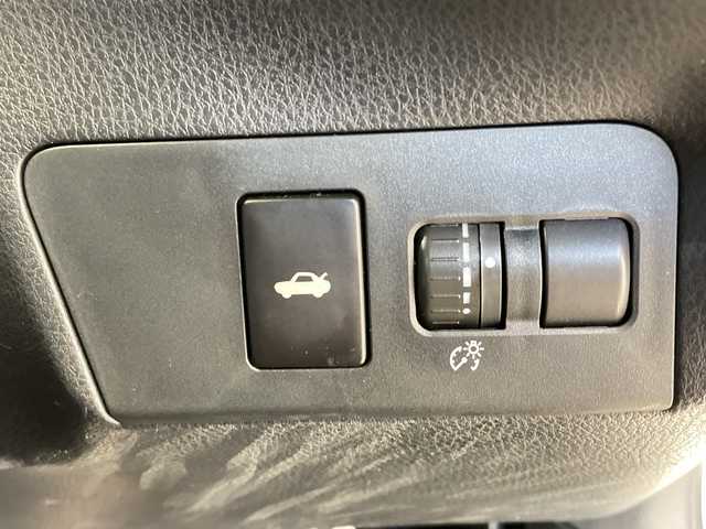 トヨタ ８６ GT 栃木県 2019(令1)年 5万km クリスタルホワイトパール 6速MT車/純正SDナビ/（CD/DVD/フルセグTV/Bluetooth/SD）/バックカメラ/ETC/前後ドライブレコーダー/オートライト/LEDヘッドライト/横滑り防止装置/フォグランプ/スマートキー/プッシュスタート/ステアリングスイッチ/革巻きステアリング/電動格納ミラー/純正17インチアルミホイール/純正フロアマット