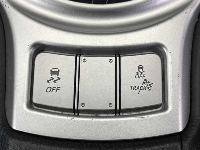 トヨタ ８６ GT 栃木県 2019(令1)年 5万km クリスタルホワイトパール 6速MT車/純正SDナビ/（CD/DVD/フルセグTV/Bluetooth/SD）/バックカメラ/ETC/前後ドライブレコーダー/オートライト/LEDヘッドライト/横滑り防止装置/フォグランプ/スマートキー/プッシュスタート/ステアリングスイッチ/革巻きステアリング/電動格納ミラー/純正17インチアルミホイール/純正フロアマット