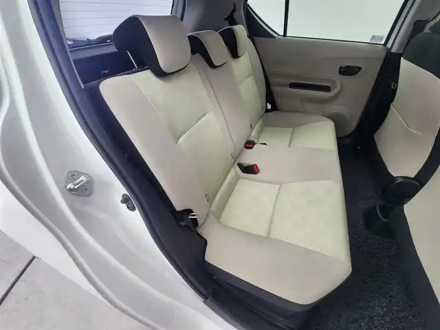 トヨタ アクア S 愛知県 2013(平25)年 5.1万km ライムホワイトパールクリスタルシャイン 純正ナビ/フルセグTV/（Bluetooth・CD・DVD）/バックカメラ/ETC/前席シートヒーター/ドライブレコーダー/LEDオートライト/コーナーポール