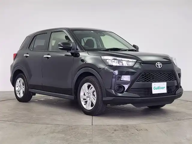 トヨタ ライズ G 愛知県 2023(令5)年 2.6万km ブラックマイカメタリック ワンオーナー/純正9型DA（フルセグ、Bluetooth、AppleCarplay）/ETC/Bカメラ/コーナーセンサー前後/衝突軽減ブレーキ/スマートキー/オートライト/LEDヘッドライト/純正フロアマット/純正16インチAW/スマートキー/Pスタート/オートライト/横滑り防止装置/取説、保証書