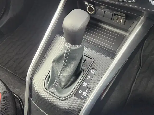 トヨタ ライズ G 愛知県 2023(令5)年 2.6万km ブラックマイカメタリック ワンオーナー/純正9型DA（フルセグ、Bluetooth、AppleCarplay）/ETC/Bカメラ/コーナーセンサー前後/衝突軽減ブレーキ/スマートキー/オートライト/LEDヘッドライト/純正フロアマット/純正16インチAW/スマートキー/Pスタート/オートライト/横滑り防止装置/取説、保証書