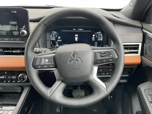 三菱 アウトランダー ＰＨＥＶ P 千葉県 2022(令4)年 2万km コスミックブルーマイカ 衝突軽減ブレーキ/全方位カメラ/マイパイロット/純正９インチナビ/フルセグＴＶ/ＢＯＳＥ/ＢＳＭ/プロジェクションイルミネーション/シートヒーター/ＬＥＤヘッドライト/純正２０インチＡＷ