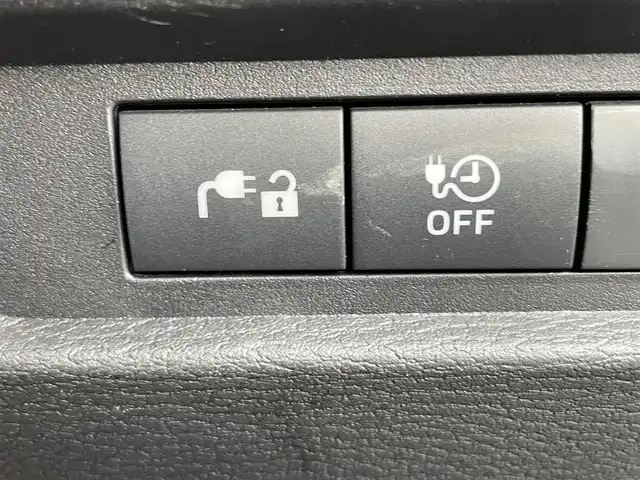 三菱 アウトランダー ＰＨＥＶ P 千葉県 2022(令4)年 2万km コスミックブルーマイカ 衝突軽減ブレーキ/全方位カメラ/マイパイロット/純正９インチナビ/フルセグＴＶ/ＢＯＳＥ/ＢＳＭ/プロジェクションイルミネーション/シートヒーター/ＬＥＤヘッドライト/純正２０インチＡＷ