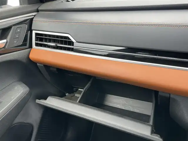 三菱 アウトランダー ＰＨＥＶ P 千葉県 2022(令4)年 2万km コスミックブルーマイカ 衝突軽減ブレーキ/全方位カメラ/マイパイロット/純正９インチナビ/フルセグＴＶ/ＢＯＳＥ/ＢＳＭ/プロジェクションイルミネーション/シートヒーター/ＬＥＤヘッドライト/純正２０インチＡＷ