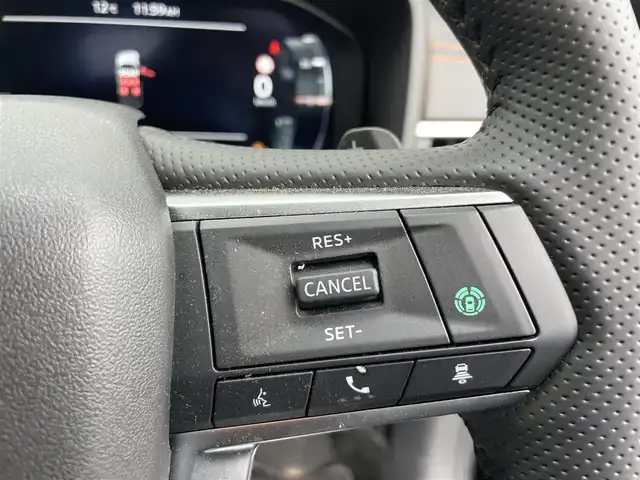 三菱 アウトランダー ＰＨＥＶ P 千葉県 2022(令4)年 2万km コスミックブルーマイカ 衝突軽減ブレーキ/全方位カメラ/マイパイロット/純正９インチナビ/フルセグＴＶ/ＢＯＳＥ/ＢＳＭ/プロジェクションイルミネーション/シートヒーター/ＬＥＤヘッドライト/純正２０インチＡＷ