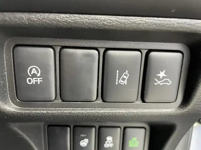 三菱 デリカＤ：５ P 富山県 2022(令4)年 3.3万km ホワイトダイヤモンド 4WD/社外9インチナビ【AVIC-RQ912】/(AM/FM/CD/DVD/SD/USB/BT)/フルセグTV/アラウンドビューモニター/両側パワースライドドア/アダプティブクルーズコントロール/衝突被害軽減ブレーキ/レーンキープアシスト/ブラインドスポットモニター/オートマチックハイビーム/LEDヘッドライト/電動リアゲート/レザーシート/前席シートヒーター/運転席パワーシート/ステアリングヒーター/パドルシフト/ETC/純正フロアマット/スマートキー/プッシュスタート/社外16インチAW/ドアバイザー