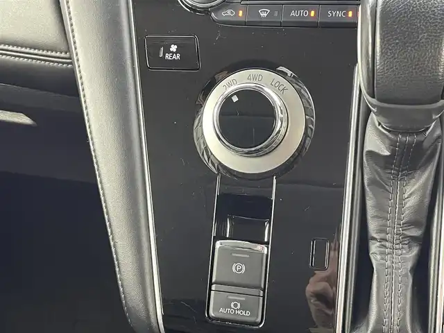 三菱 デリカＤ：５ P 富山県 2022(令4)年 3.3万km ホワイトダイヤモンド 4WD/社外9インチナビ【AVIC-RQ912】/(AM/FM/CD/DVD/SD/USB/BT)/フルセグTV/アラウンドビューモニター/両側パワースライドドア/アダプティブクルーズコントロール/衝突被害軽減ブレーキ/レーンキープアシスト/ブラインドスポットモニター/オートマチックハイビーム/LEDヘッドライト/電動リアゲート/レザーシート/前席シートヒーター/運転席パワーシート/ステアリングヒーター/パドルシフト/ETC/純正フロアマット/スマートキー/プッシュスタート/社外16インチAW/ドアバイザー