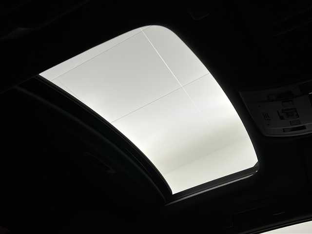 レクサス ＵＸ 200 Fスポーツ 宮城県 2018(平30)年 4.6万km セレスティアルブルーガラスフレーク 禁煙車/サンルーフ/マークレビンソン/赤レザーシート/Lexus Safety System＋		/・プリクラッシュセーフティ/・レーントレーシングアシスト/・ITS Connect/・レーダークルーズコントロール		/・オートマチックハイビーム	/・ロードサインアシスト/ヘッドアップディスプレイ/ブラインドスポットモニター/純正ナビ/・CD.DVD.BT.USB.AUX/フルセグTV/アラウンドビューモニター/パワーシート(D.N)/シートメモリー(D)/シートヒーター(D.N)/エアーシート(D.N)/ステアリングヒーター/ステアリングスイッチ/パドルシフト/ドライブレコーダー(F.R)/ビルトインETC2.0/LEDヘッドライト