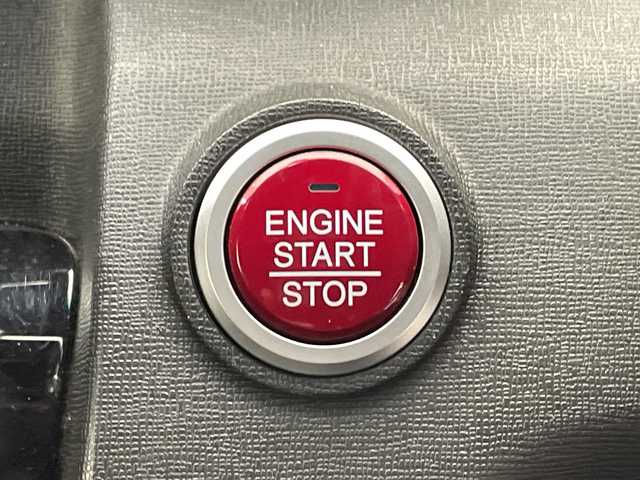 ホンダ Ｎ ＯＮＥ プレミアム 栃木県 2018(平30)年 2.2万km ミッドナイトブルービームM 純正ナビ/(CD/DVD/ワンセグTV/Bluetooth/SD/AUX//USB/ipod)/バックカメラ/ビルトインETC/ハーフレザーシート/禁煙車/オートライト/HIDヘッドライト/横滑り防止装置/スマートキー/プッシュスタート/アイドリングストップ/ウィンアーミラー/純正14インチアルミホイール/純正フロアマット