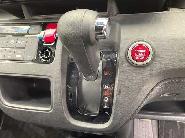 ホンダ Ｎ ＯＮＥ プレミアム 栃木県 2018(平30)年 2.2万km ミッドナイトブルービームM 純正ナビ/(CD/DVD/ワンセグTV/Bluetooth/SD/AUX//USB/ipod)/バックカメラ/ビルトインETC/ハーフレザーシート/禁煙車/オートライト/HIDヘッドライト/横滑り防止装置/スマートキー/プッシュスタート/アイドリングストップ/ウィンアーミラー/純正14インチアルミホイール/純正フロアマット