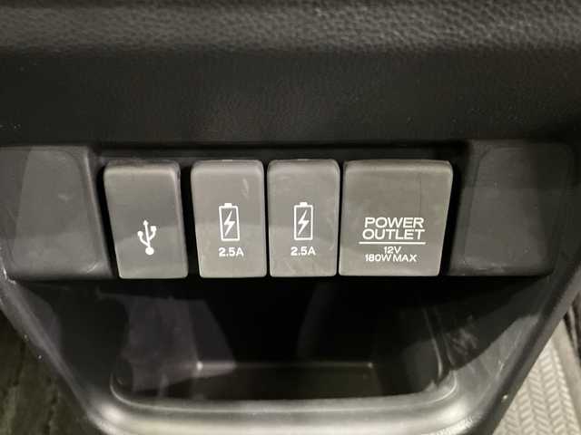 ホンダ Ｎ ＯＮＥ プレミアム 栃木県 2018(平30)年 2.2万km ミッドナイトブルービームM 純正ナビ/(CD/DVD/ワンセグTV/Bluetooth/SD/AUX//USB/ipod)/バックカメラ/ビルトインETC/ハーフレザーシート/禁煙車/オートライト/HIDヘッドライト/横滑り防止装置/スマートキー/プッシュスタート/アイドリングストップ/ウィンアーミラー/純正14インチアルミホイール/純正フロアマット