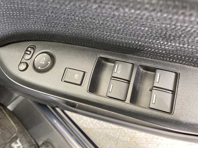 ホンダ Ｎ ＯＮＥ プレミアム 栃木県 2018(平30)年 2.2万km ミッドナイトブルービームM 純正ナビ/(CD/DVD/ワンセグTV/Bluetooth/SD/AUX//USB/ipod)/バックカメラ/ビルトインETC/ハーフレザーシート/禁煙車/オートライト/HIDヘッドライト/横滑り防止装置/スマートキー/プッシュスタート/アイドリングストップ/ウィンアーミラー/純正14インチアルミホイール/純正フロアマット