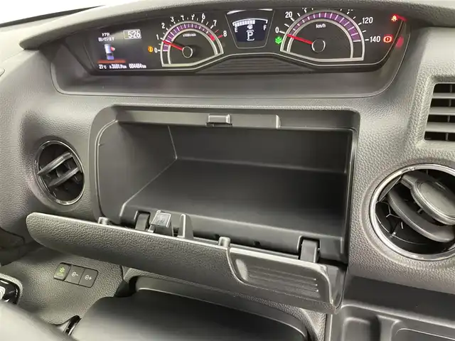 ホンダ Ｎ ＢＯＸ カスタム G L ホンダセンシング 千葉県 2020(令2)年 0.5万km シャイニンググレーM 禁煙車/衝突軽減ブレーキ/・ホンダセンシング/・先行車発進お知らせ/・路外逸脱警報装置/・レーンキープアシスト/片側パワースライドドア/社外７インチメモリナビ/・型番：CN-RE06D/・CD/DVD/Bluetooth/フルセグTV/・バックカメラ/・ビルトインETC/DNシートヒーター/ステアリングスイッチ/純正フロアマット/純正１４インチAW/オートライト/・シーケンシャルウインカー/・LEDヘッドライト/・LEDフォグランプ