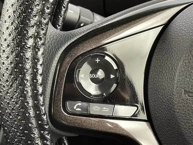 ホンダ Ｎ ＢＯＸ カスタム G L ホンダセンシング 千葉県 2020(令2)年 0.5万km シャイニンググレーM 禁煙車/衝突軽減ブレーキ/・ホンダセンシング/・先行車発進お知らせ/・路外逸脱警報装置/・レーンキープアシスト/片側パワースライドドア/社外７インチメモリナビ/・型番：CN-RE06D/・CD/DVD/Bluetooth/フルセグTV/・バックカメラ/・ビルトインETC/DNシートヒーター/ステアリングスイッチ/純正フロアマット/純正１４インチAW/オートライト/・シーケンシャルウインカー/・LEDヘッドライト/・LEDフォグランプ