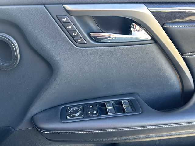 レクサス ＲＸ 450hL 山形県 2018(平30)年 6万km ソニッククォーツ 禁煙車/4WD/純正ナビ/（AM/FM/ＢＴ/CD/TV）/ステアリングスイッチ/ステリングヒーター/レクサスセーフティセンス/プリクラッシュセーフティ/電動格納ミラー/ドアバイザー/カードキー/スマートキー/三眼ヘッドライト/シートヒーター/エアシート/ヘッドアップディスプレイ/BSM