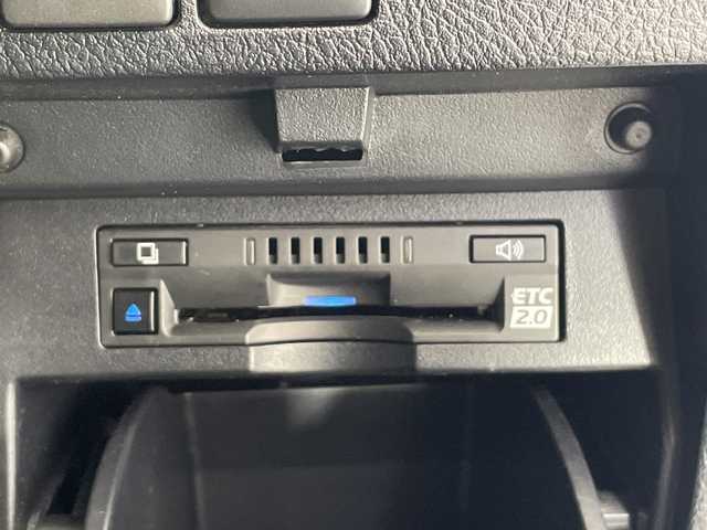 トヨタ アルファード S Cパッケージ 栃木県 2020(令2)年 4.1万km ホワイトパールクリスタルシャイン 純正メモリナビ/(CD/DVD/フルセグTV/Bluetooth/SD/USB)/バックカメラ/前後エアロモデリスタ/トヨタセーフティーセンス/コーナーセンサー/ビルトインETC2.0/両側パワースライドドア/パワーシート/シートヒーター/シートエアコン/メモリーシート/禁煙車/デジタルインナーミラー/ステアリングヒーター/シーケンシャルウィンカー/オートライト/HIDヘッドライト/横滑り防止装置/フォグランプ/スマートキー/プッシュスタート/ステアリングスイッチ/革巻きステアリング/ウィンカーミラー/純正アルミホイール/純正フロアマット/タイトジャパン