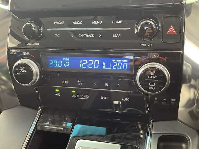 トヨタ アルファード S Cパッケージ 栃木県 2020(令2)年 4.1万km ホワイトパールクリスタルシャイン 純正メモリナビ/(CD/DVD/フルセグTV/Bluetooth/SD/USB)/バックカメラ/前後エアロモデリスタ/トヨタセーフティーセンス/コーナーセンサー/ビルトインETC2.0/両側パワースライドドア/パワーシート/シートヒーター/シートエアコン/メモリーシート/禁煙車/デジタルインナーミラー/ステアリングヒーター/シーケンシャルウィンカー/オートライト/HIDヘッドライト/横滑り防止装置/フォグランプ/スマートキー/プッシュスタート/ステアリングスイッチ/革巻きステアリング/ウィンカーミラー/純正アルミホイール/純正フロアマット/タイトジャパン